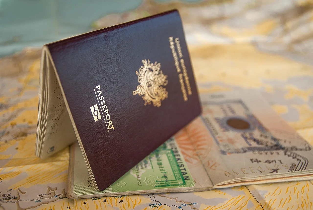 passport, visa, border, buffer, customs, passport, visa, visa, visa, visa, visa. When a US firm hires in Canada or Mexico: IRS, CRA and SAT payroll filing duties