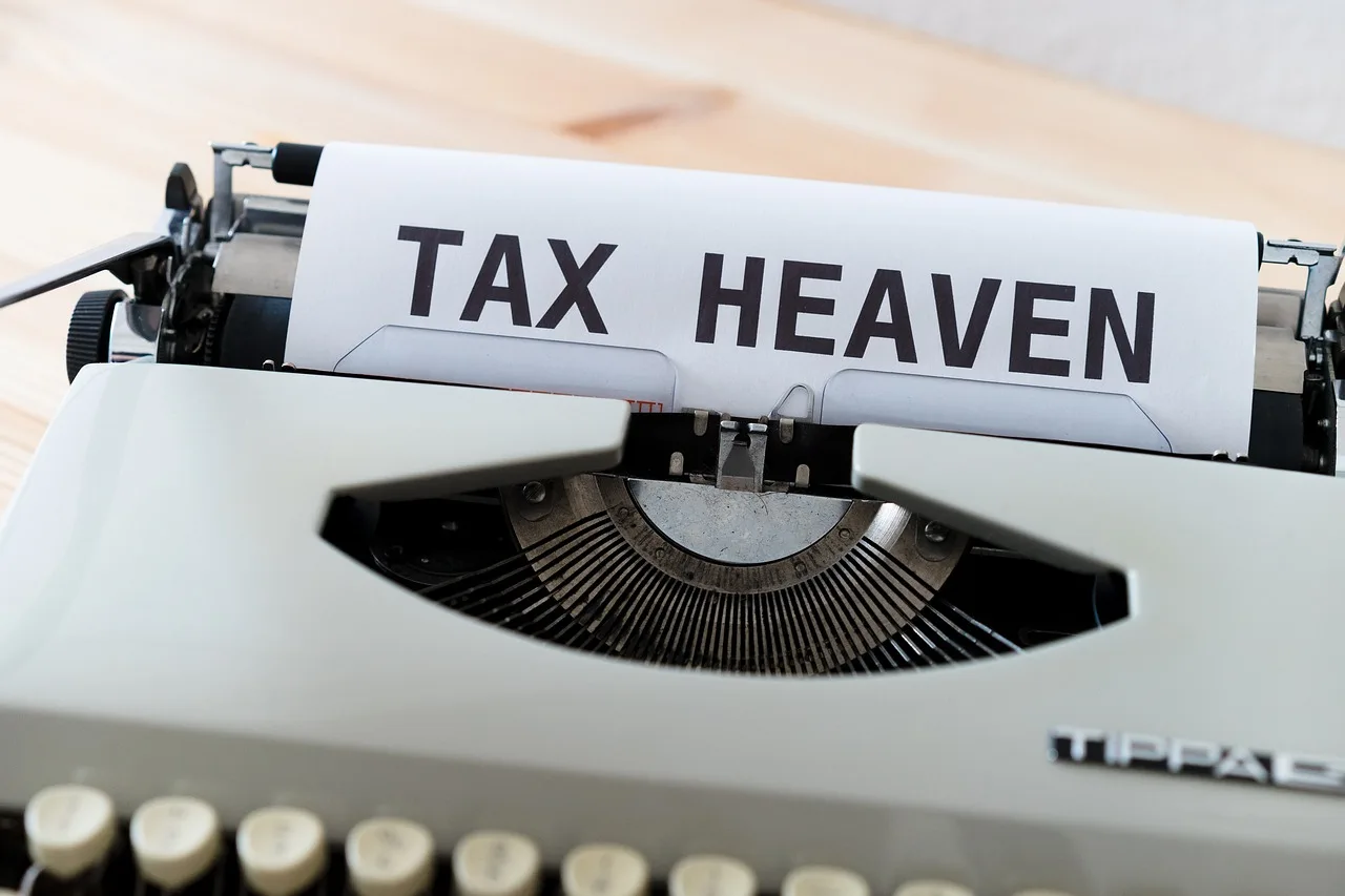tax haven, tax saving, corporations, multi-national corporations, taxes, politics, inflation, euro, finance, corruption, profit, accounting, netherlands, luxembourg, island, caribbean, investments, bank, savings, tax consultant, multinationals, money, business, growth, turnover, tax haven, tax haven, tax haven, tax haven, tax haven, tax saving, corruption, corruption, accounting. How Alberta, Quebec and Ontario tax filing rules differ for Canadian preparers
